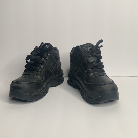 Nike Air Max Goadome Leather Boots - Picture 2 of 7